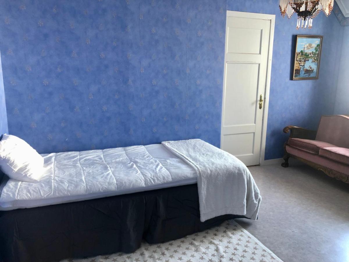 Vacker Vaning Med Havsutsikt I Stroemstads Centrum. Esterno foto